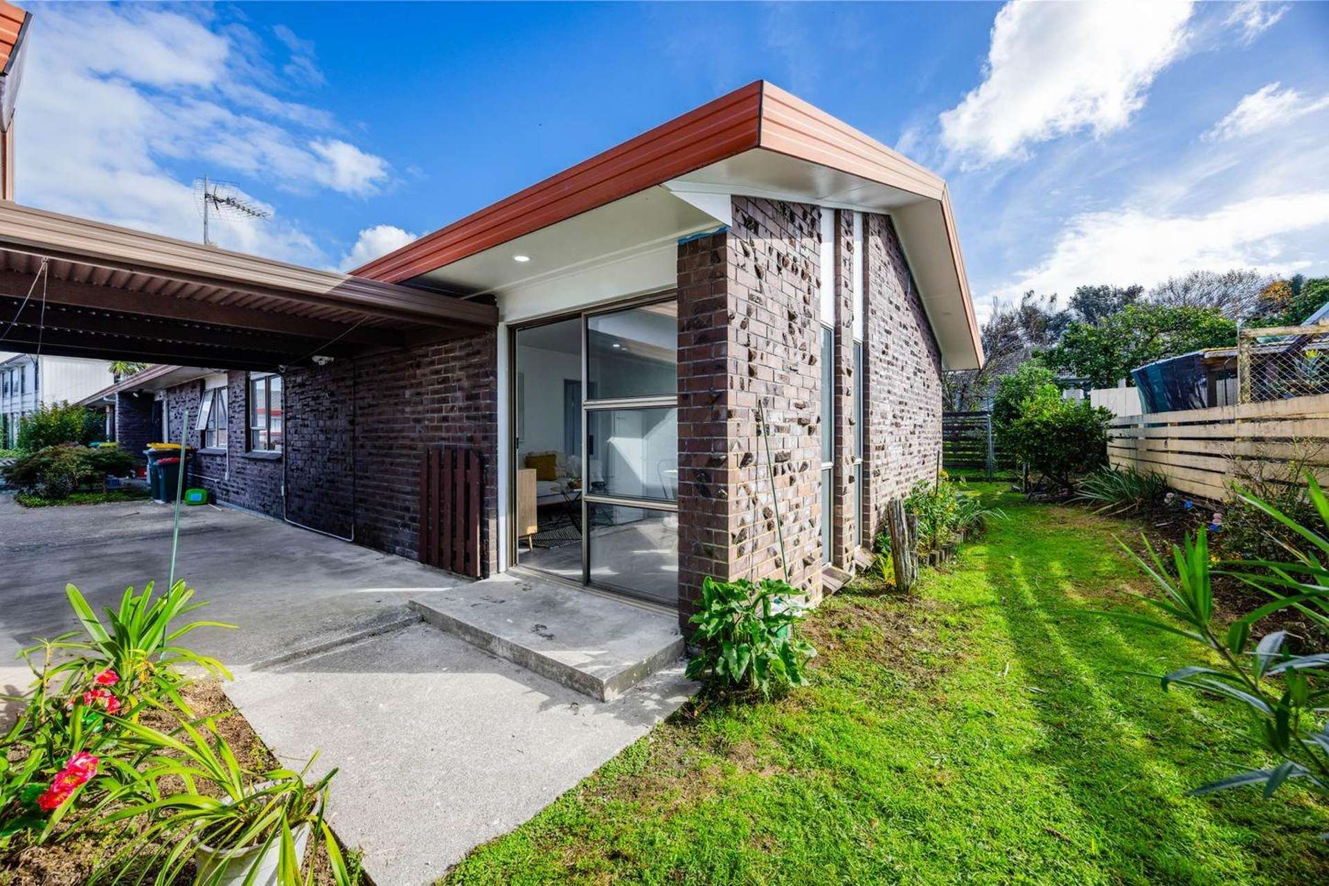 2/29 Trentham Road Papakura_0