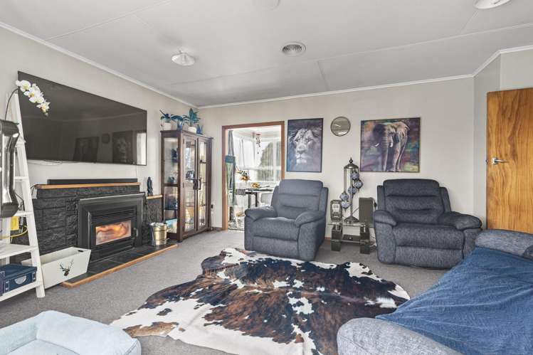 7 Johnson Street Bulls_6