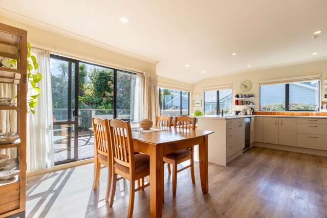 7 Avion Terrace Raumati Beach_3