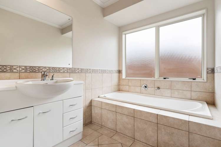 33 Craigavon Drive East Tamaki_20