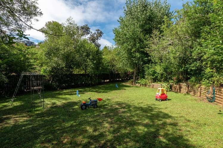 44 Colmar Road Mellons Bay_2