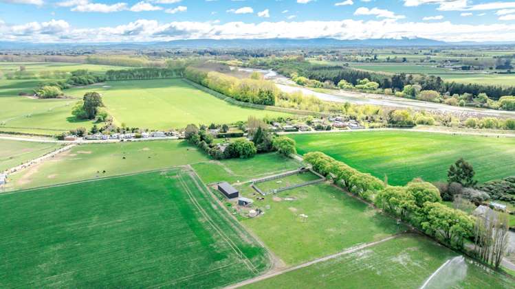 8 Barretts Road Seadown_3