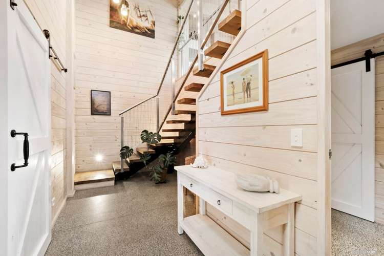 93 Oaia Road Muriwai_14