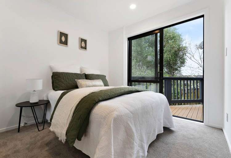 2/612 Beach Road Browns Bay_6