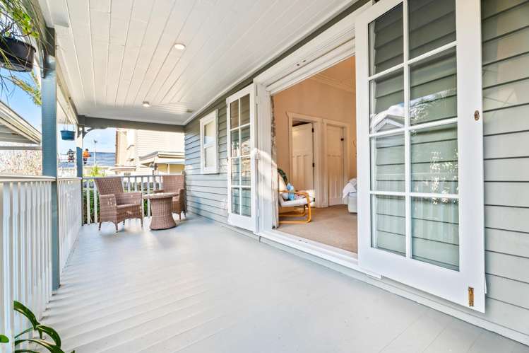 8 Highland Road Mount Albert_17