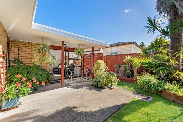 1/3 Annette Avenue Te Atatu South_2