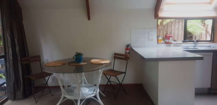 113B Daffodil Street Titirangi_4
