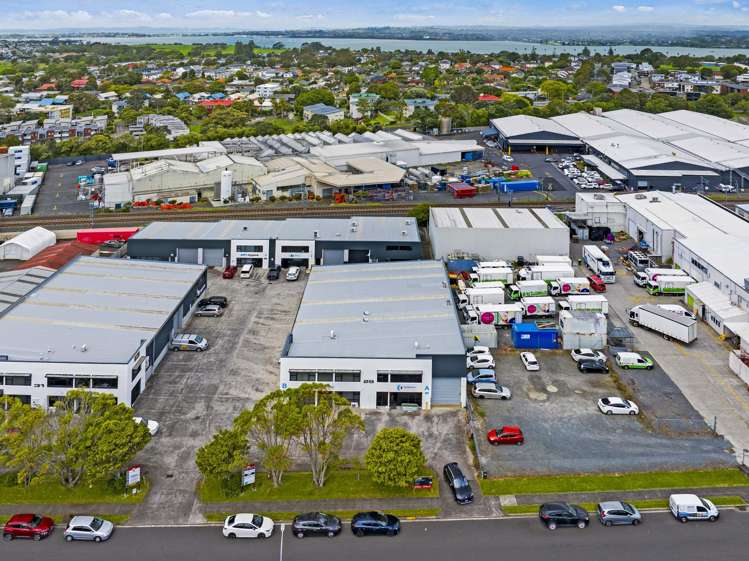 1/29 Hannigan Drive St Johns_13