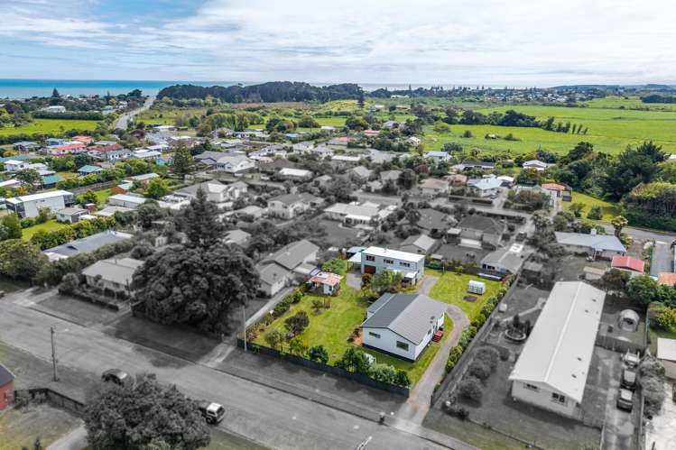 22 Kiharoa Street Otaki Beach_10