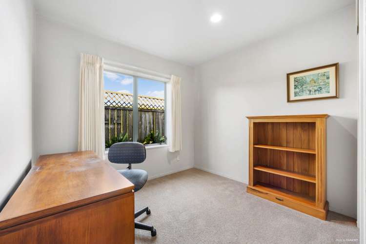 51 The Grove Red Beach_12