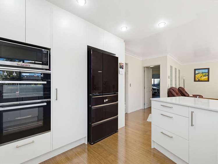 3 Norm Pellow Drive Manurewa_14