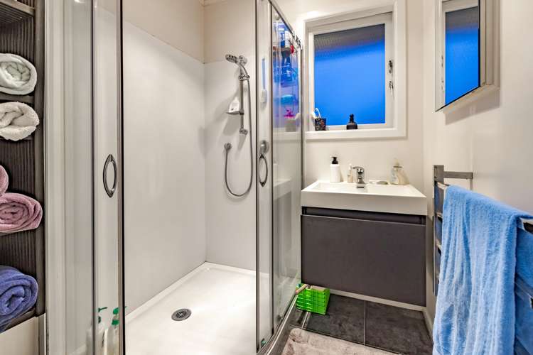 1/5 Hill Crescent Papakura_9