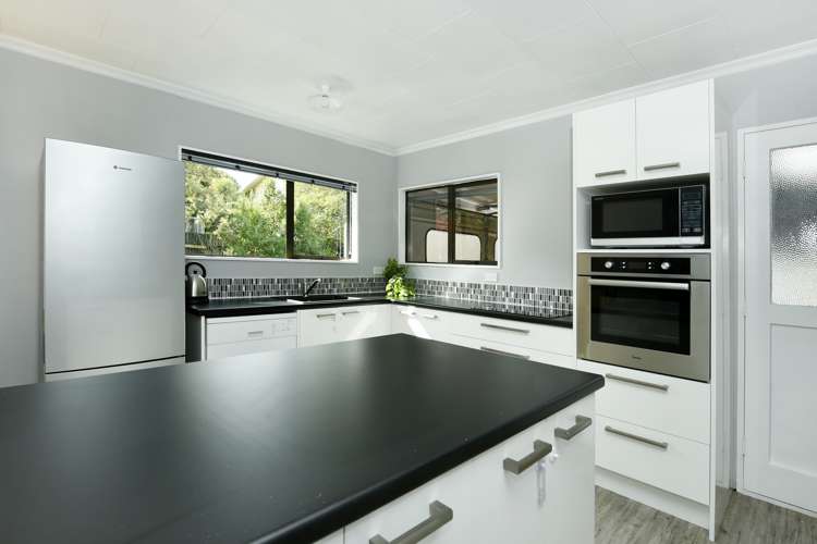 2/25 Tipahi Street Nelson South_11