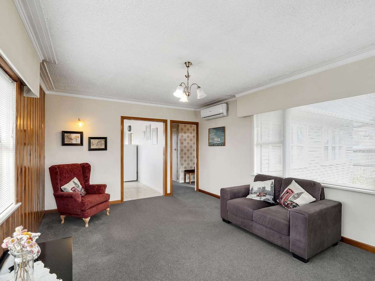 59 Tiroroa Ave_3