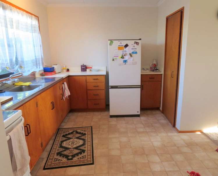 2/21 Dublin Street Martinborough_4