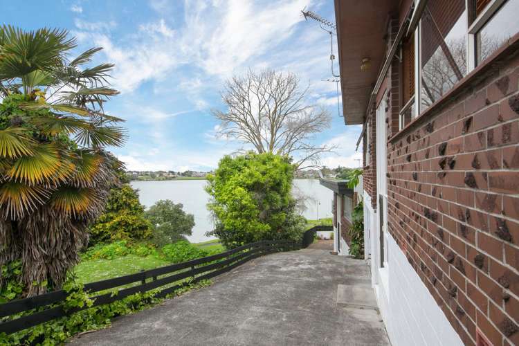 2/18 Cleary Road Panmure_2