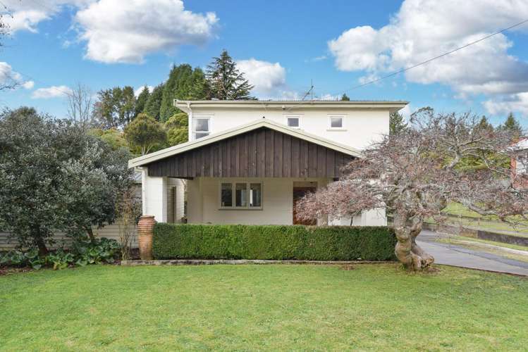 10 Wharepaina Crescent_0