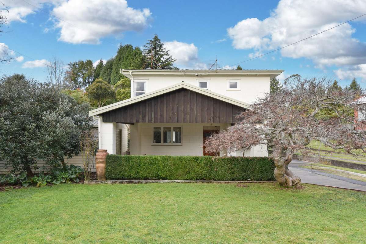 10 Wharepaina Crescent_0