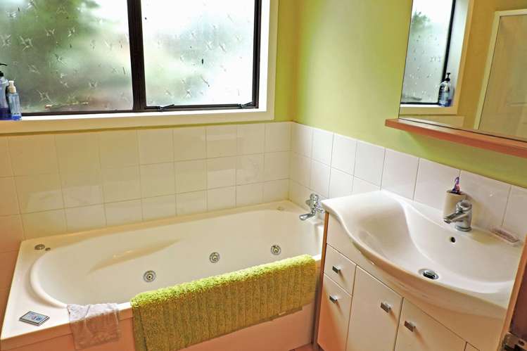 33 Kaihihi Road Okato_14