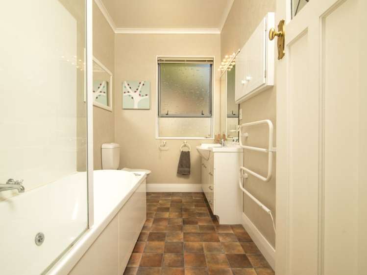 12 Broadway Picton_15