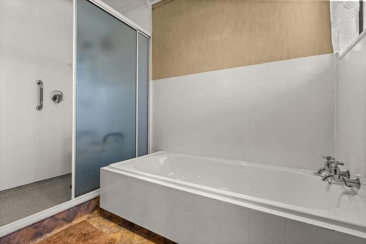 5 Swansea Place Tamatea_11