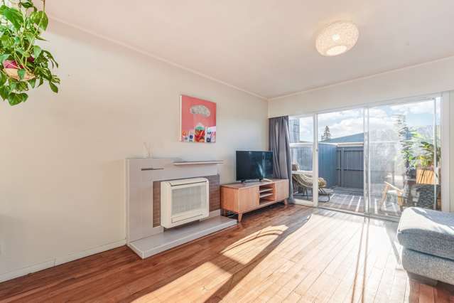 2/157b Queen Street Richmond_3