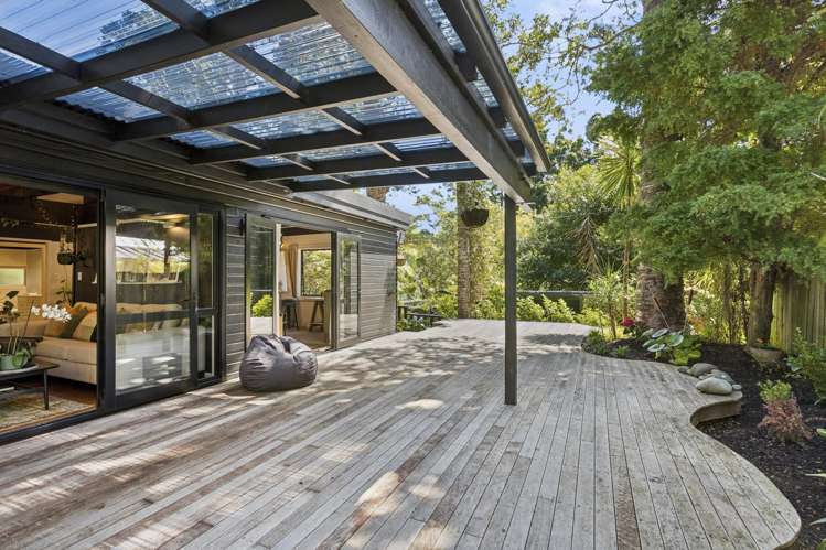 34 Hollywood Avenue Titirangi_29