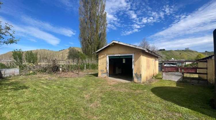 9 Currie Street Te Karaka_3