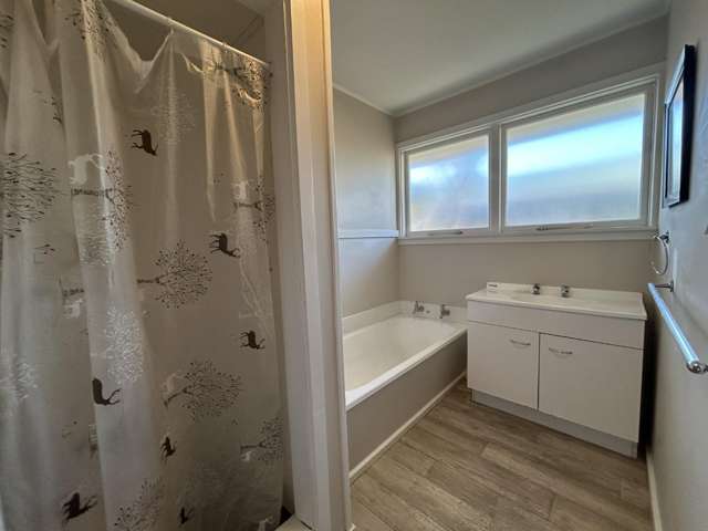 76 Pages Road 1477_3