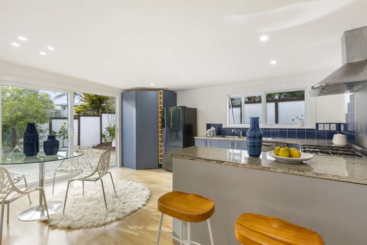 25 Marsh Avenue Forrest Hill_6