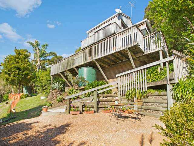 182 Ocean View Road Oneroa_1