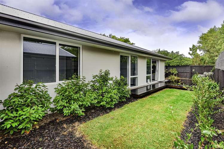 2/23 Wakelin Place Redwood_13