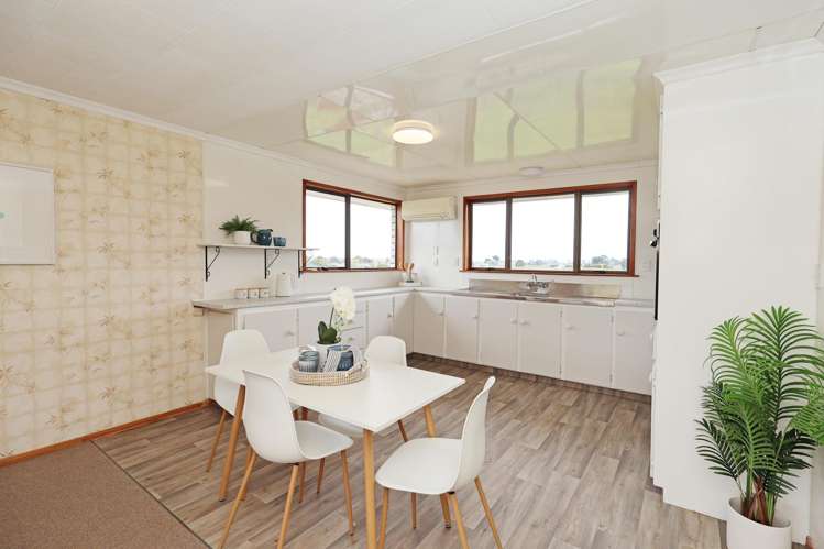 220 Bay Road West Plains_9