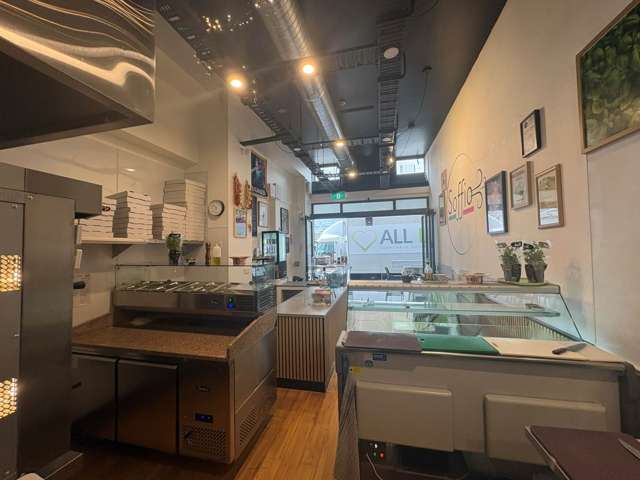 Shop 8/8 Commerce Street City Centre_3