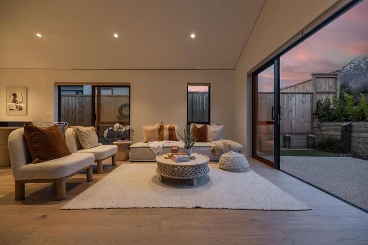 175 Howden Drive, Hanley's Farm Jacks Point_21