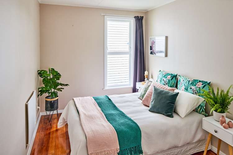 55 Davidson Crescent Tawa_6