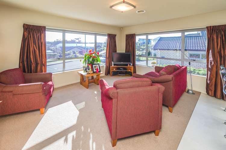 16 Lithgow Drive Otamatea_7