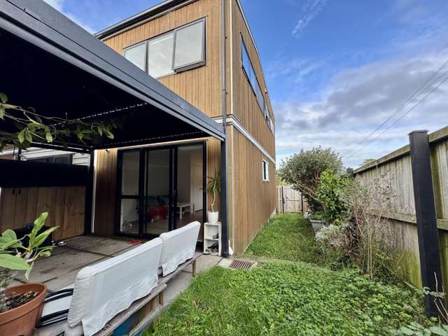 2 brm townhouse
