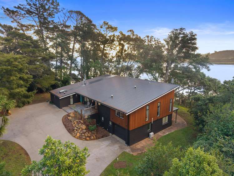 115 Waitangi Falls Road Glenbrook_34