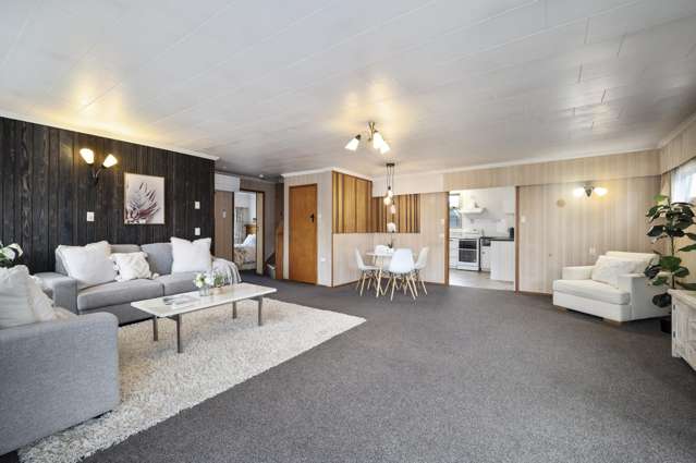 31 & 31A Kawaha Point Road Fairy Springs_2