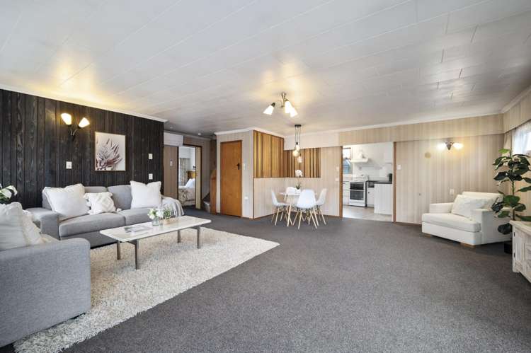 31 & 31A Kawaha Point Road_2