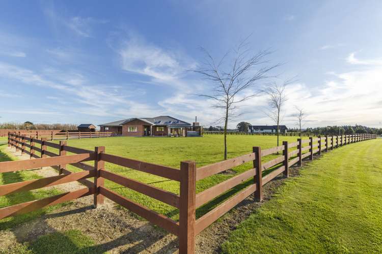 5 Orakei Road Kelvin Grove_12