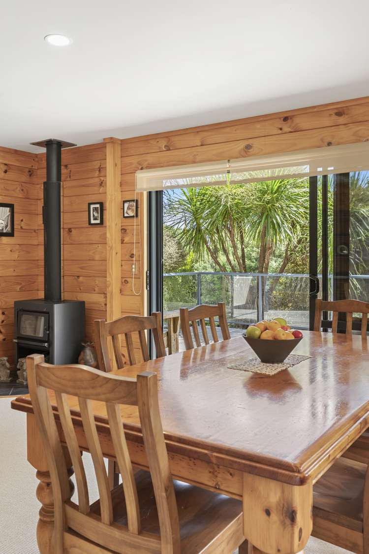 165 Stoney Creek Drive Waitakere_28