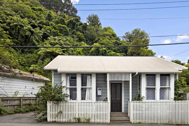 PRIME LOCATION - CHARMING CHARACTER HOME