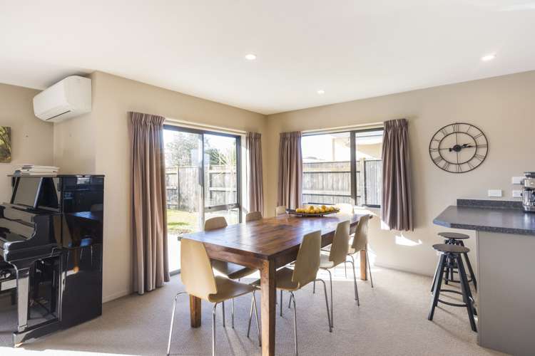 17 Walnut Grove Kelvin Grove_9