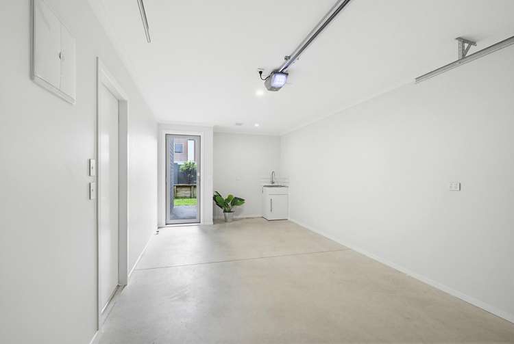 13 Karearea Avenue Kenepuru_17