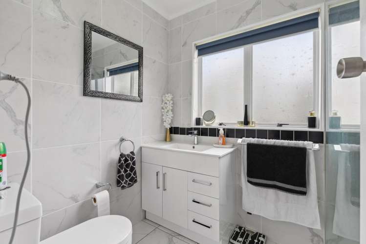 45 Tomin Road Glenview_9