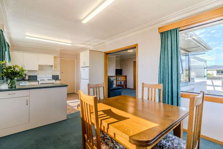 16 Esk Place Mosgiel_9