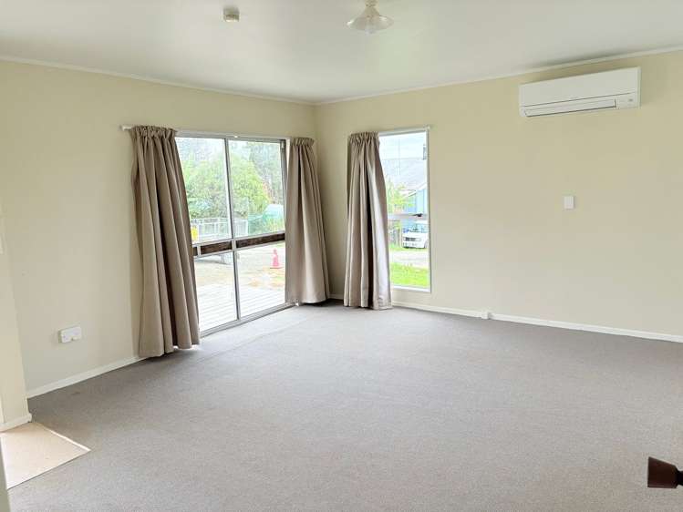 9 Coronation Street Wellsford_5