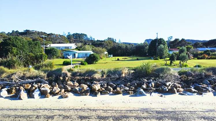 15 Seddon Street Puponga_10